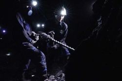 Cơ chế đặc thù cho phép khai thác than vượt công suất phục vụ sản xuất điện