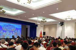 Kỷ niệm Quốc khánh Nga và cơ hội giao lưu quốc tế cho học sinh Việt Nam tại trại hè ARTEK