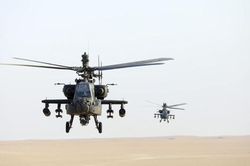 Mỹ 'trút' không kích đáp trả vụ rơi trực thăng Apache, Iran cảnh báo gắt
