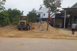 Một phường ở Huế có 20 bãi tập kết cát, sỏi trái phép, sẽ xử lý ra sao?