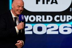 FIFA tiếp tục bị điều tra về quy trình bán vé 'thiếu minh bạch'