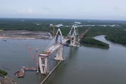Cận cảnh cầu Phước An trước ngày hợp long