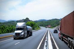 Doanh nghiệp dự án lo bị trục lợi chính sách miễn, giảm phí trên cao tốc Bắc Giang - Lạng Sơn