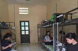 Nhà trường huy động hơn 700 suất ăn, 1.600 chai nước tiếp sức thí sinh ở vùng cao