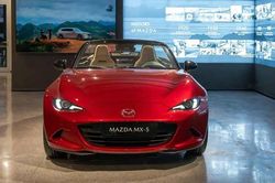 [GALLERY] Tận thấy Mazda MX-5 2026 - chốt giá từ dưới 1,5 tỷ tại Việt Nam