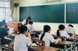 TPHCM có 8 thí sinh đặc biệt được thi ở phòng riêng, có người viết hộ bài