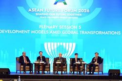 Phiên toàn thể 5 Diễn đàn Tương lai ASEAN: Những mô hình phát triển mới trong bối cảnh chuyển dịch toàn cầu