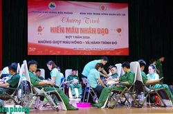 Cán bộ, chiến sĩ Trường Cao đẳng Biên phòng hiến 655 đơn vị máu trong chương trình hiến máu nhân đạo