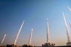 Mỹ tấn công Iran trả đũa vụ trực thăng Apache, Tehran lập tức đáp trả