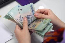 Cử tri và nhân dân phấn khởi trước việc điều chỉnh tăng lương cơ sở, lương hưu và trợ cấp