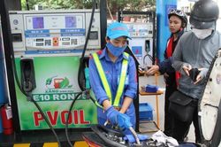 290 triệu lít xăng E10 được tiêu thụ sau 10 ngày triển khai trên toàn quốc