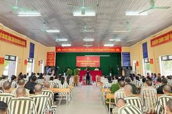 Viện kiểm sát phối hợp tổ chức phiên tòa xét xử lưu động tại Trại giam Thanh Phong