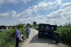 Kiểm sát viên tham gia dựng lại hiện trường vụ 'tai nạn giao thông đường bộ'