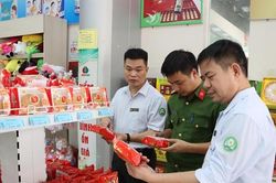 Bộ Y tế y&ecirc;u cầu kiểm so&aacute;t hoạt động sản xuất, kinh doanh, quảng c&aacute;o thực phẩm tr&ecirc;n m&ocirc;i trường mạng