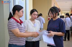 Trước giờ G kỳ thi THPT 2026: Gần 99% thí sinh đến làm thủ tục dự thi