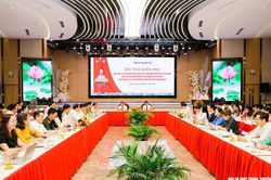 Vận dụng văn kiện Đại hội Đảng các cấp vào giảng dạy lý luận chính trị