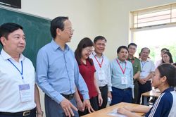 Thi Tốt nghiệp THPT: Bộ Giáo dục và Đào tạo kiểm tra đột xuất tại Ninh Bình
