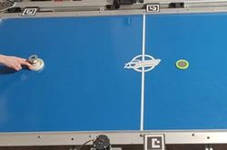 Bí mật đằng sau chú robot vừa ra đời đã thành cao thủ khúc côn cầu bàn