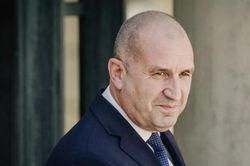 Đằng sau việc Bulgaria ngừng cung cấp vũ khí cho Ukraine