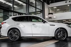 Mazda giới thiệu CX-60 phiên bản 3.3G AWD 2026, giá hơn 1,6 tỷ đồng