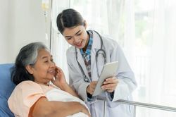 Phía sau phản ánh về trải nghiệm khám chữa bệnh tại Bệnh viện K