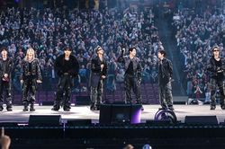 Hơn 900 công chức bị điều động phục vụ concert của BTS, cộng đồng mạng tranh cãi
