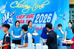Điện Biên: Xã biên giới 'Tiếp sức mùa thi' bằng bữa ăn ấm tình người