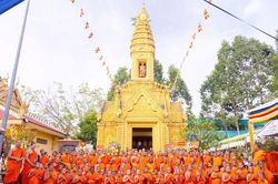 Th&aacute;p 4 Sư Liệt sĩ, địa chỉ đỏ về l&ograve;ng y&ecirc;u nước của đồng b&agrave;o Khmer