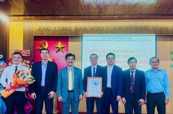 Bệnh viện Đa khoa khu vực miền núi phía Bắc Quảng Nam đón nhận Chứng nhận Vàng của Hội Đột quỵ thế giới
