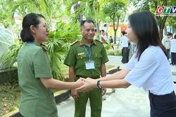 Cô nữ sinh và màn 'xin vía' dễ thương trước ngày thi tốt nghiệp