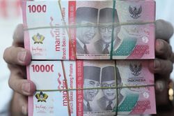 Indonesia tăng lãi suất khẩn cấp lên 5,5% để cứu đồng rupiah khỏi đáy lịch sử