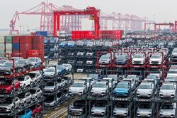 Xe điện ngày càng 'phát phì': Từ nỗi lo của tài xế đến rào cản chính sách mới