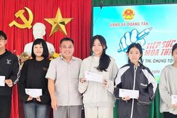 Tiếp sức sĩ tử vùng biên Lâm Đồng
