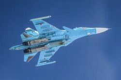 Nga trang bị hệ thống trinh sát điện tử Sych cho máy bay ném bom Su-34