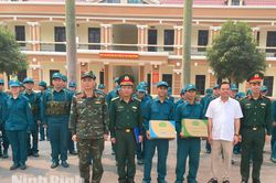 Giữ vững thế trận quốc phòng toàn dân từ cơ sở: Nhìn từ việc chính quy hóa Ban CHQS cấp xã