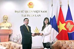 Đoàn công tác tỉnh Phú Thọ thăm và làm việc với Đại sứ quán Việt Nam tại Cộng hòa Phần Lan