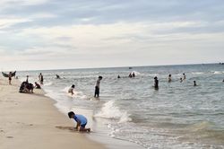 Chủ động kích cầu du lịch biển Nhật Tân