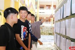 Thí sinh Sơn La làm thủ tục thi tốt nghiệp THPT năm 2026