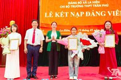 Đổi mới sinh hoạt chi bộ từ 'Sổ tay đảng viên điện tử'