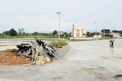 Dự án nâng cấp Quốc lộ 49B qua phường Phong Dinh: Thi công chậm, người dân sốt ruột