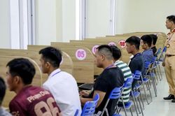 Đề xuất nâng yêu cầu sát hạch, giảm thủ tục cấp giấy phép lái xe quốc tế