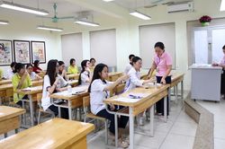 Chiều nay, thí sinh làm thủ tục dự thi tốt nghiệp THPT năm 2026