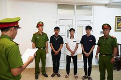 Khởi tố nhóm thiếu niên tụ tập chạy xe tốc độ cao, bốc đầu trên quốc lộ