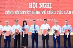 Công bố quyết định về công tác cán bộ tại Cơ quan Báo và Phát thanh, Truyền hình Hà Nội