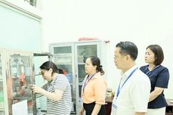 Một năm chính quyền hai cấp: Mùa thi - phép thử năng lực phục vụ từ cơ sở