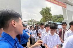 Thí sinh xã Mê Linh hoàn thành thủ tục tham dự kỳ thi tốt nghiệp THPT năm 2026