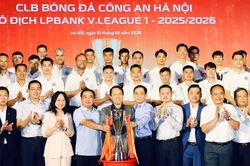 Toàn cảnh lễ mừng công CLB Công an Hà Nội vô địch V-League 2025/26