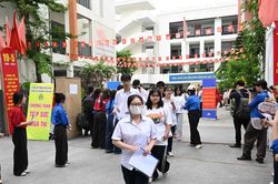 Kết thúc môn Ngữ văn tốt nghiệp THPT, 12 thí sinh bị đình chỉ do vi phạm quy chế