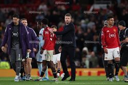MU nổ liên hoàn 'bom tấn' sau thương vụ Ederson