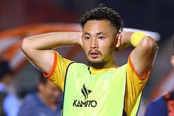 Bi kịch của Việt kiều đá 5 đội V.League trong 4 năm